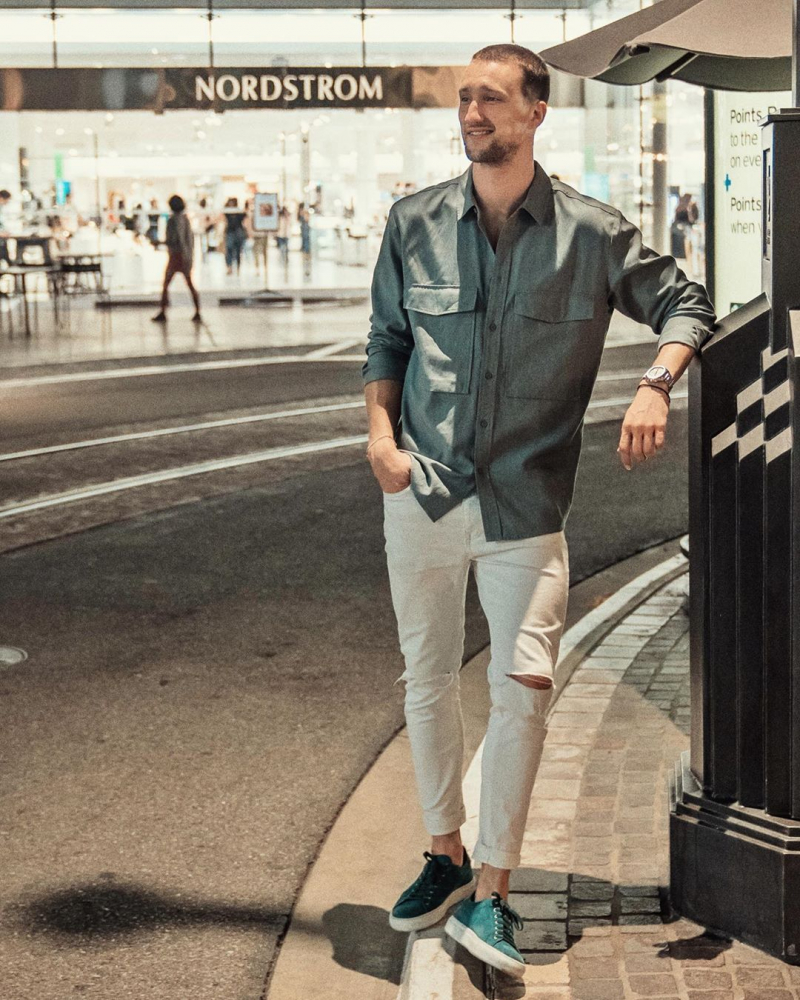 8 cách phối quần jeans trắng cá tính từ fashionista Marcel Floruss