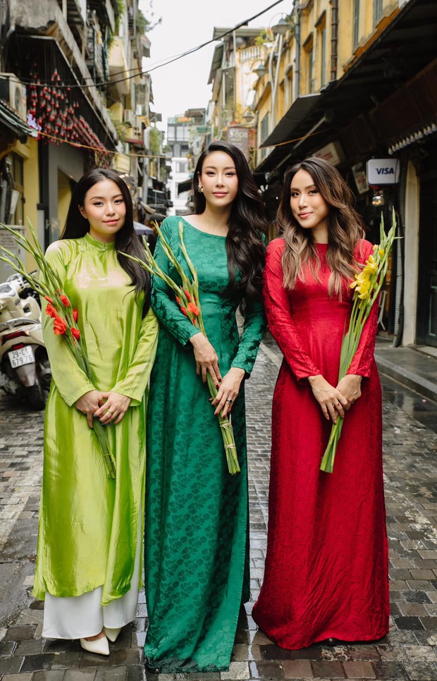 Tổng hợp thời trang Hoa Hậu, Á Hậu của Showbiz Việt những ngày Xuân về