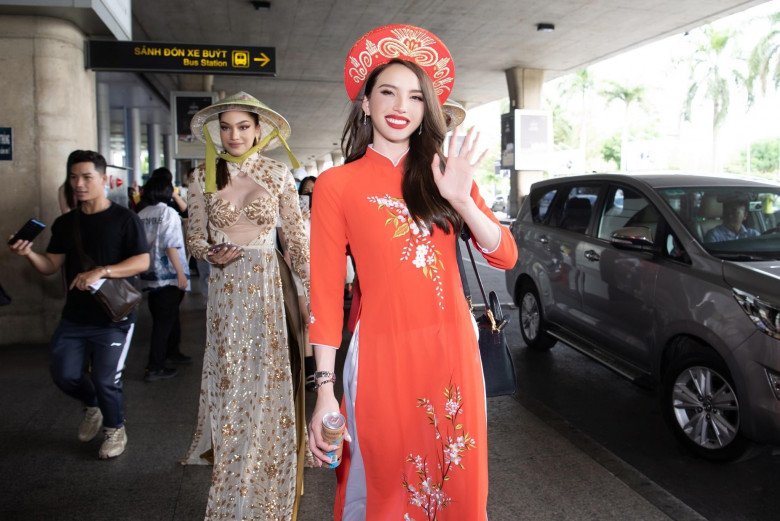 Tia Tavee diện áo dài cưới xinh như cô dâu đến Việt Nam