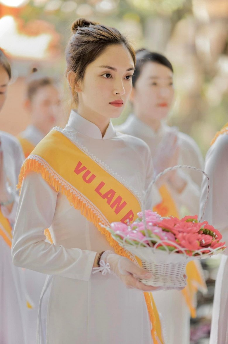 Xuất hiện gương mặt hoàn mỹ ngoài đời thực tại Việt Nam