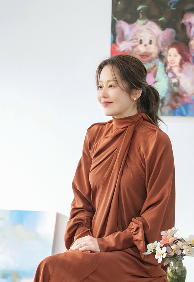 Á hậu Hàn Quốc Go Hyun Jung khiến NHM ‘bấn loạn’ vì nhan sắc ở tuổi 52