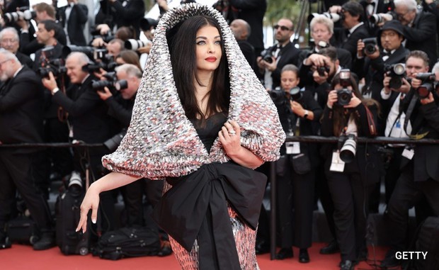Aishwarya Rai bị chê là ‘thảm họa thời trang’ tại Cannes
