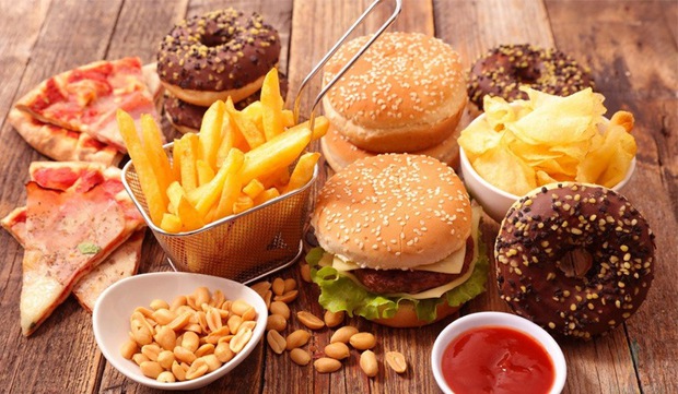 Tránh xa 6 loại thực phẩm gây ảnh hưởng xấu đến sức khỏe